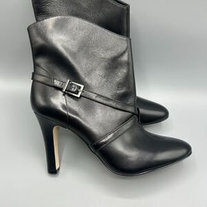 BCBGeneration Black Leather High Ankle Bootie Slip On Womens Size 10M